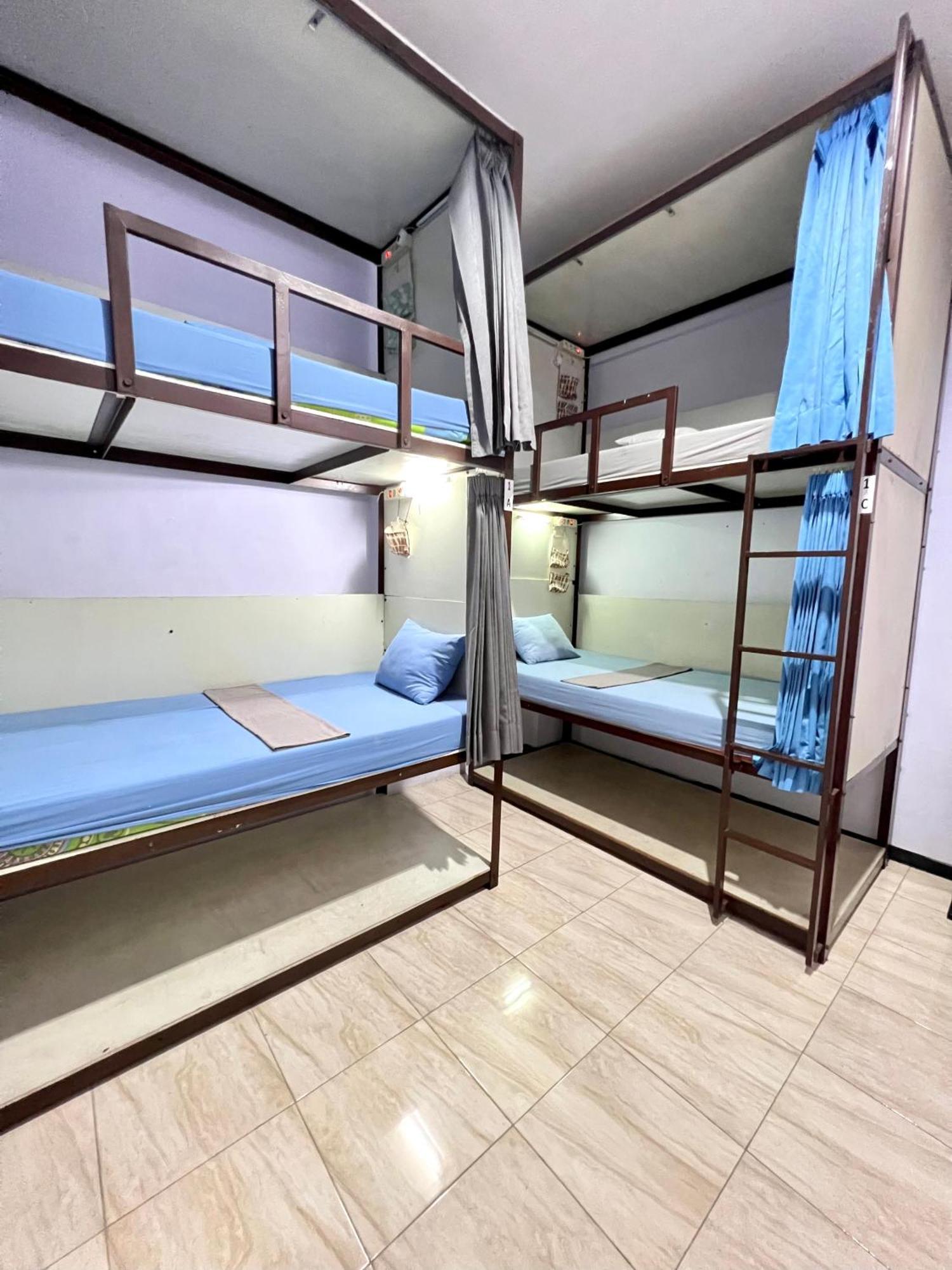 Mador Malang Dorm Hostel ภายนอก รูปภาพ